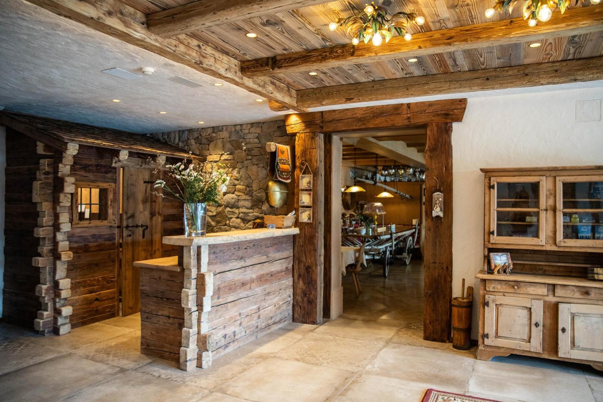 Hotel La Montanina 리비뇨 외부 사진