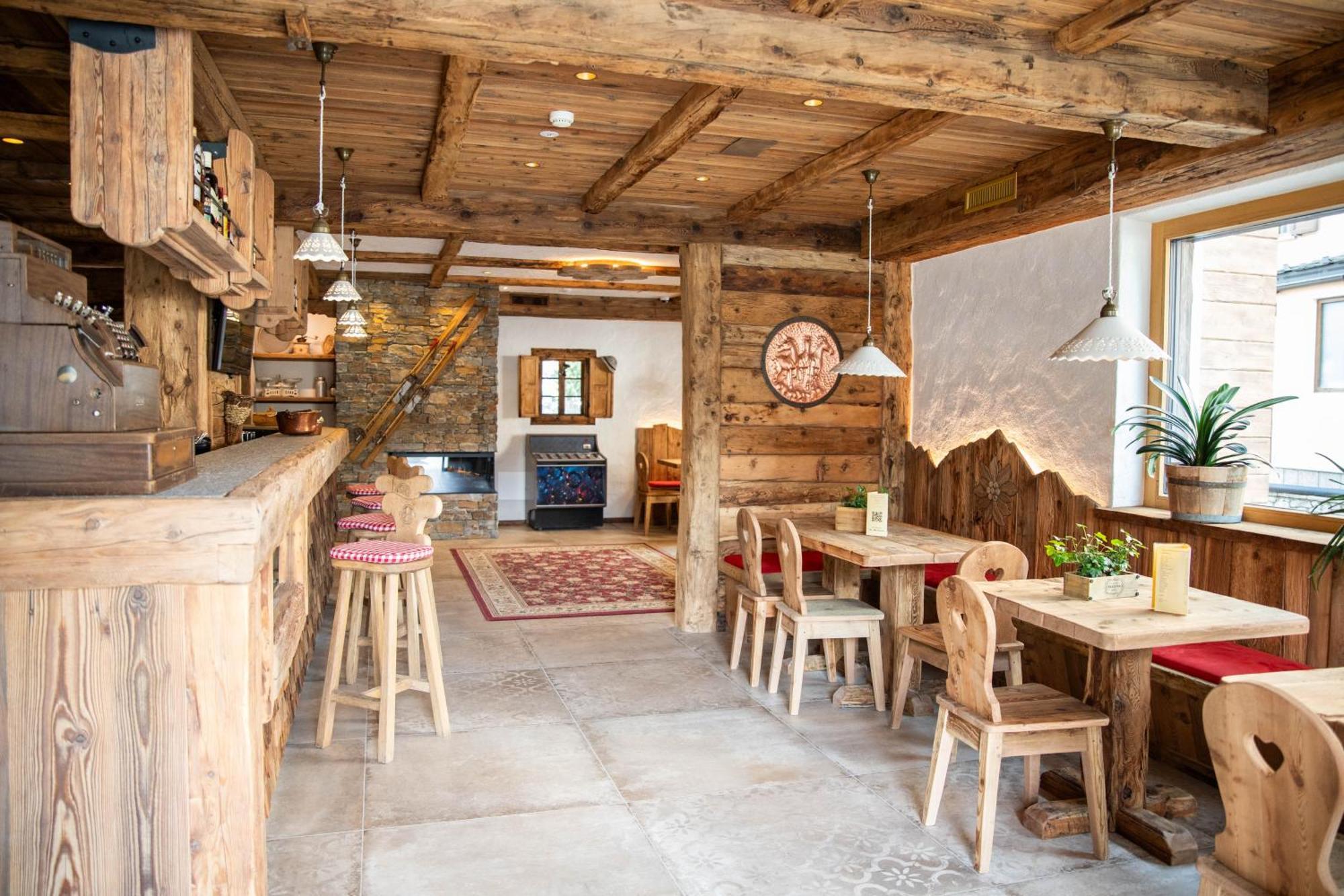 Hotel La Montanina 리비뇨 외부 사진