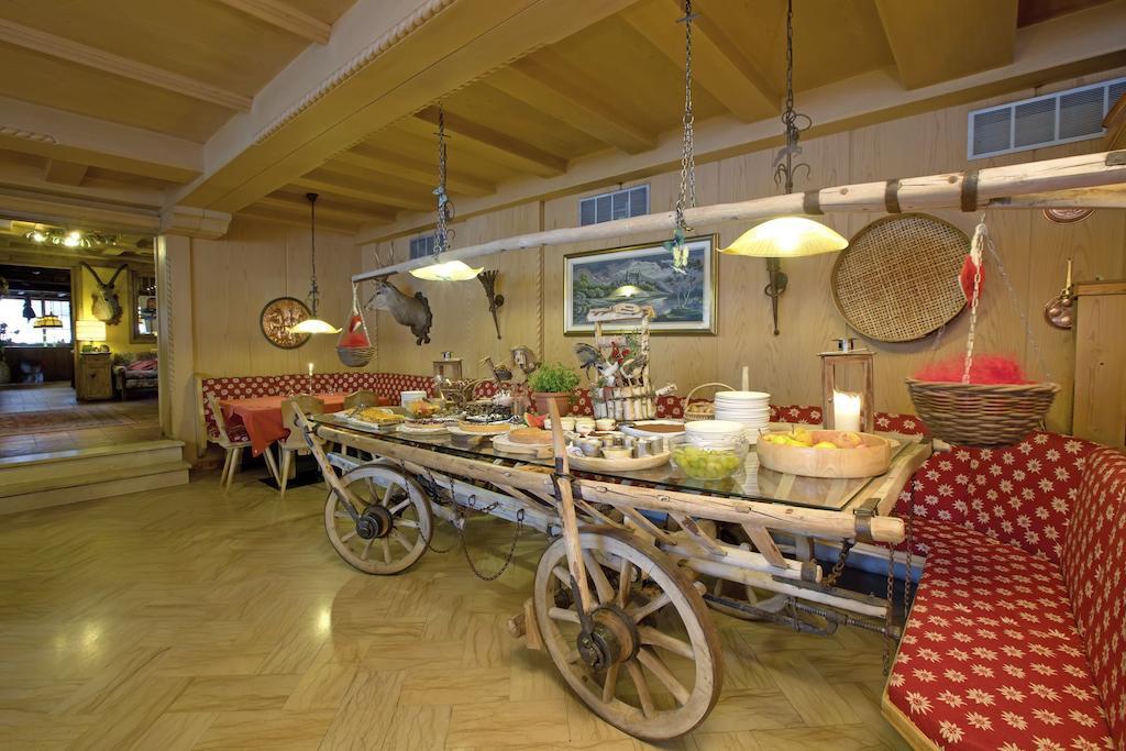 Hotel La Montanina 리비뇨 외부 사진