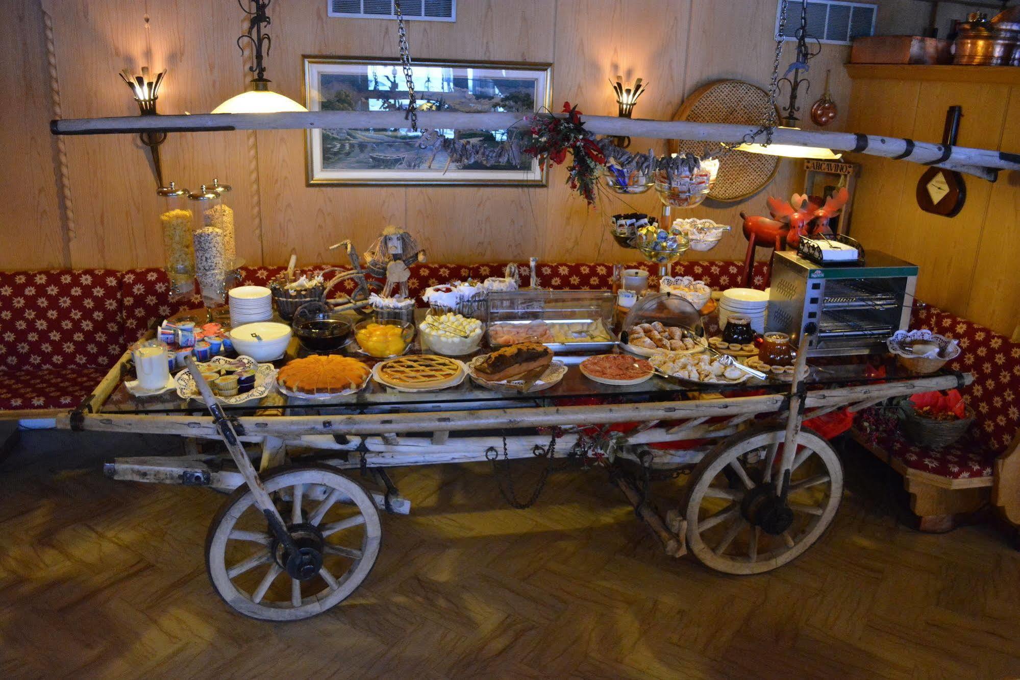 Hotel La Montanina 리비뇨 외부 사진